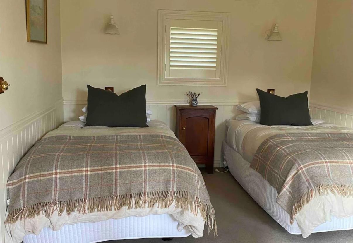 Aldourie Lodge - レイク・テカポ エクステリア 写真